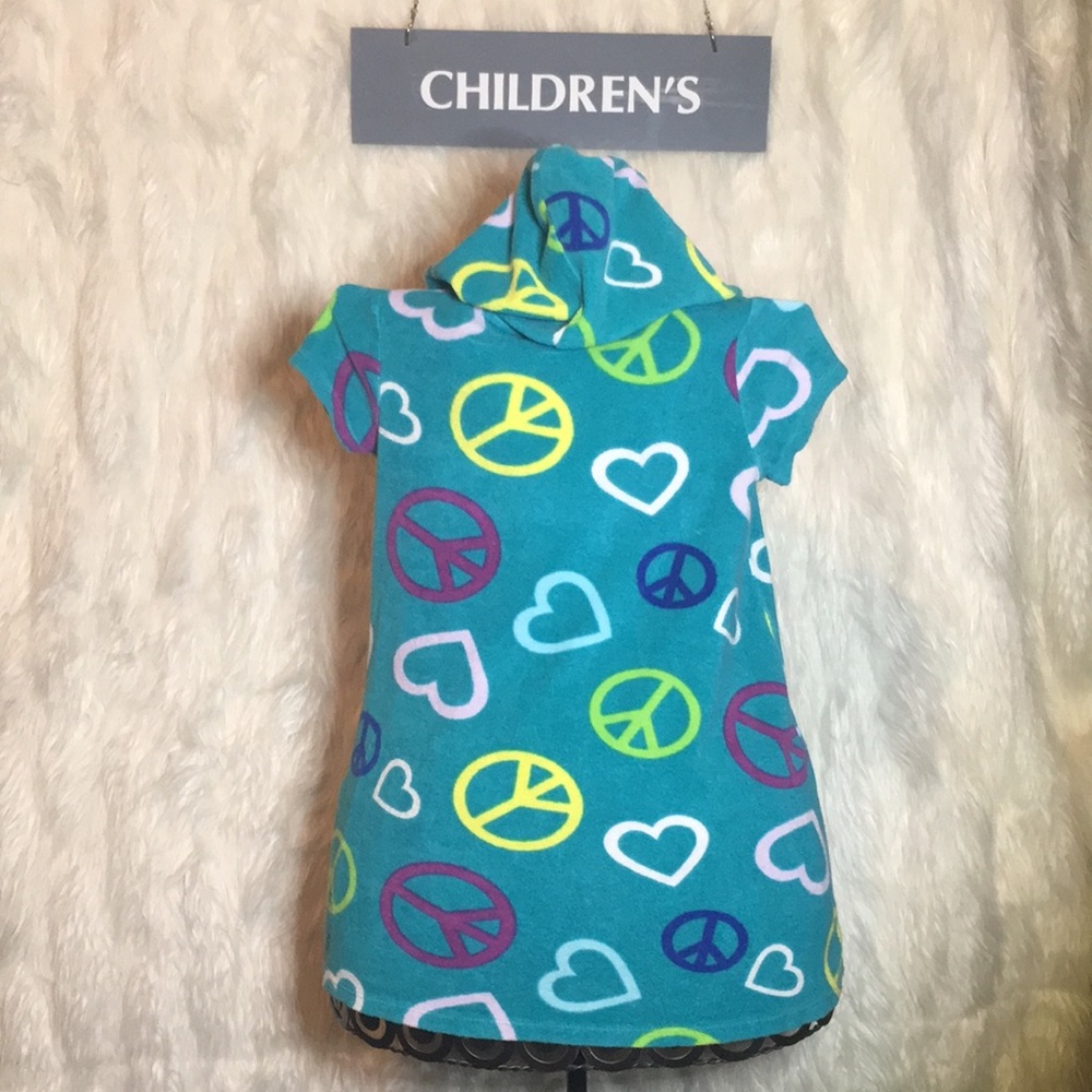 Girls OP Peace & Love Hearts CoverUp